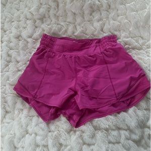 lululemon sonic pink hotty hots size 4
